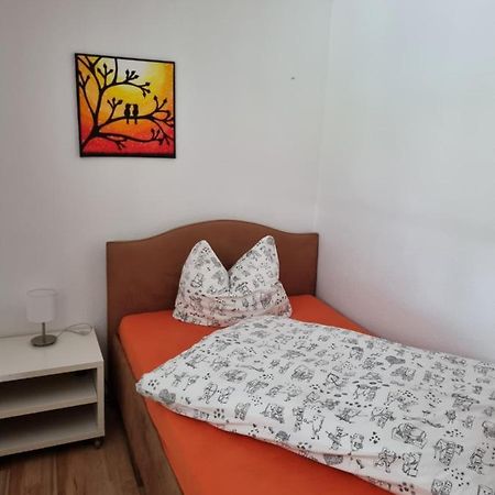 Ferienwohnung Editha Mit Wintergarten Katzow Exterior foto